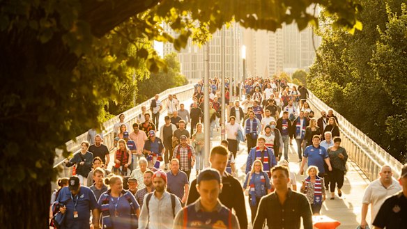 Crowds stream back to the MCG for round one.
