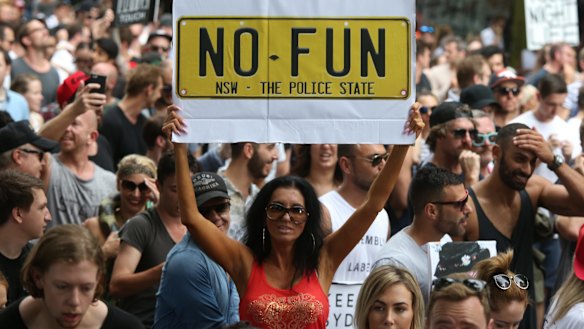 In February 2016, thousand protested against the laws in Sydney. 