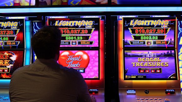 The ACT government has made headway in its plan to reduce pokies numbers to 4000.