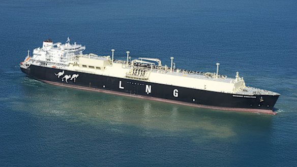 Falling commodity prices for oil, LNG and coal will hurt the mining sector in coming months, according to Deloitte Access.