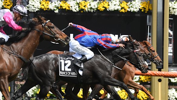 Vow And Declare denied Master of Reality by a head at the finish.