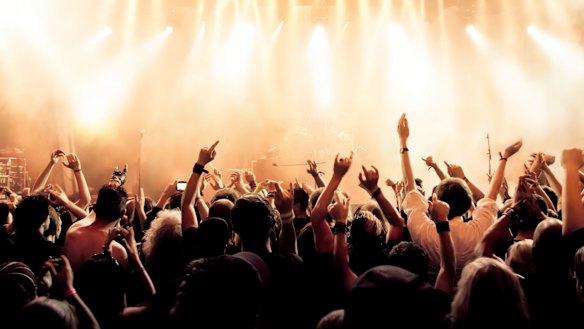 A new live music venue over Roma Street Station is not economically viable, a Queensland Audit Office report finds.