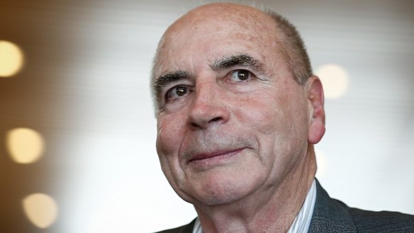 Former Reserve Bank Governor Bernie Fraser says the Coalition's claims about the costs of Labor's climate policies are "crazy".