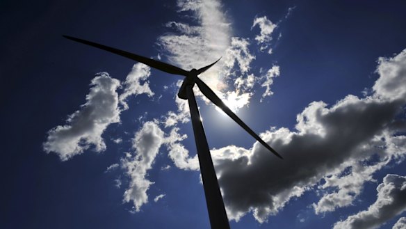 Global property group Lendlease has finalized the sale of its engineering business to the Acciona for $160 million.