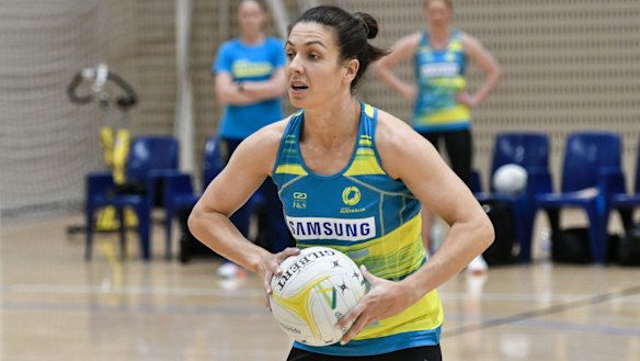 Ash Brazill makes her return to the Diamonds.