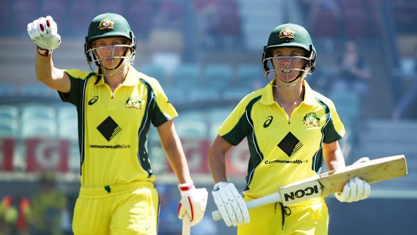 Meg Lanning is back in green and gold.