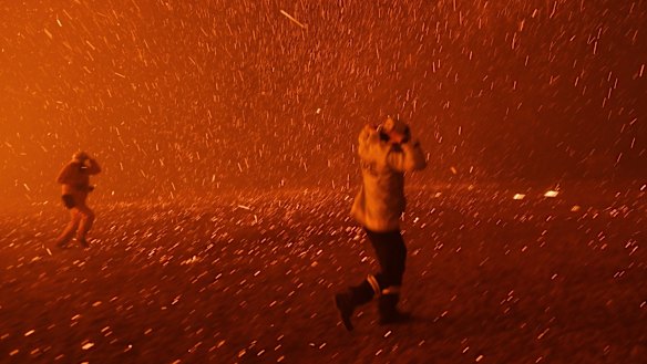 Inquiries looking in last season's bushfires are aimed at improving procedures rather than identifying blame, one senior official said.