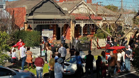 Mortgage Choice says banks are being flooded with enquiries on home loans, a sign that optimism is returning to the property market.