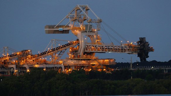 Coal stockpiles at Newcastle's Kooragang Island may start to grow if Chinese import bans continue.