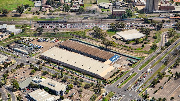 501-503 Ballarat Road, Sunshine.