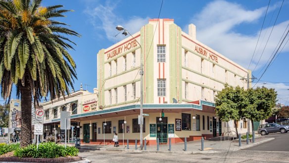 The Salisbury Hotel is the major sponsor of the Newtown Breakaways, but their co-dependency has been cruelled by COVID-19.
