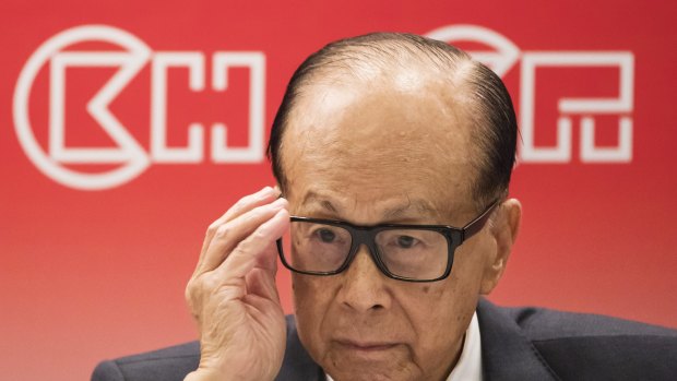 Hong Kong billionaire Li Ka-shing's CK Hutchison group has denied claims it is hiding massive debts. 