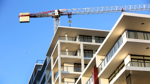 The pace of housing construction is slowing in Sydney. 