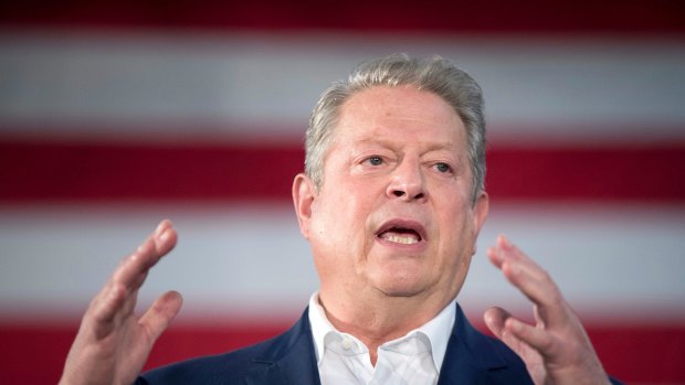 Former Vice President Al Gore flew to Sydney for a secret dinner this week.