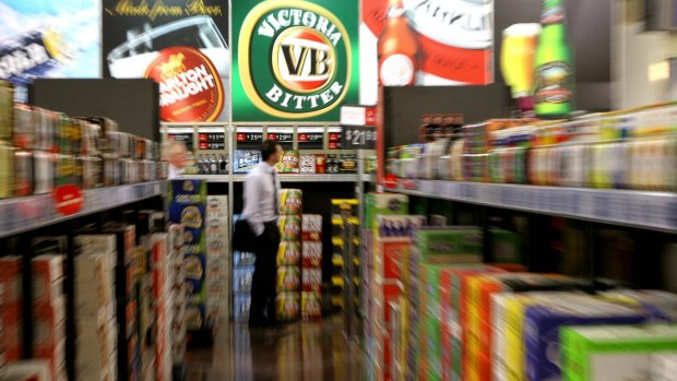 Woolworths has faced strong objections of its plans to develop a Dan Murphy's store in Darwin.