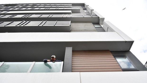 At least 1400 buildings in Victoria have high-risk cladding on them.