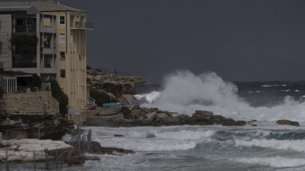 Large waves impact at Bondi as damaging southerly winds hit Sydney 