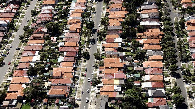 More variable mortgage interest rates fall below 2 per cent as lenders battle to entice homeowners to refinance.