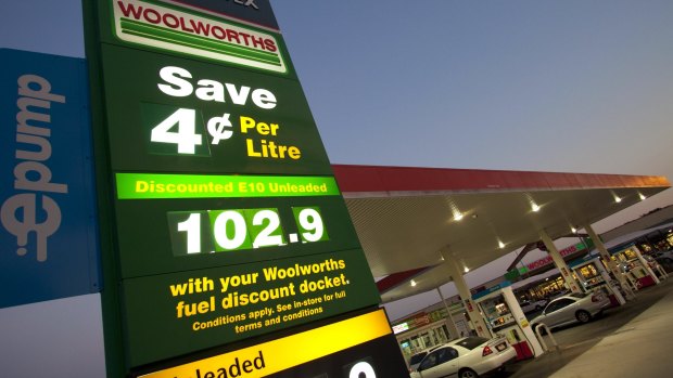 Woolworths has sold its service stations for $1.7 billion .