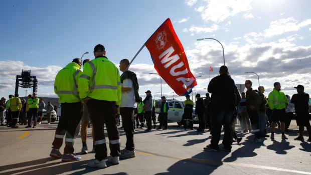 Hutchison Ports is locked in a fresh dispute with its unionised workers in Sydney and Brisbane.