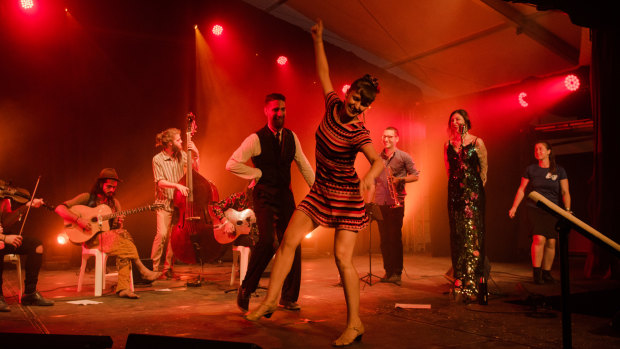 Woodford Folk Festival is a six-day event in Queensland where more than 2000 performers and 438 events are programmed featuring local, national and international guests. 