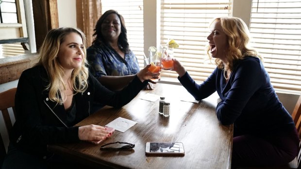 Good Girls Review, NBC Confusing Dramedy With Potential