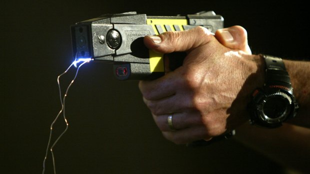 The mother will lodge a complaint with police after her daughter was "tasered".