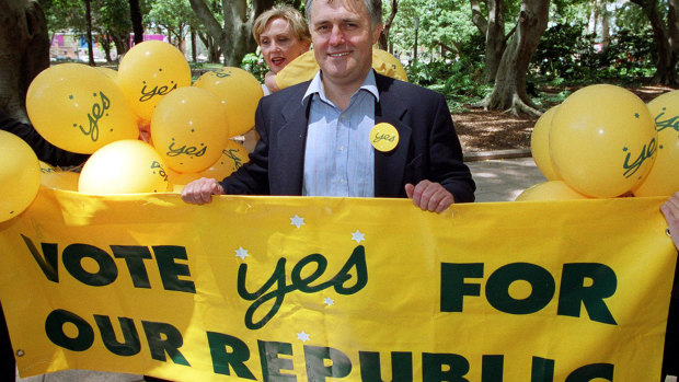 Australian Republican Movement leader Malcolm Turnbull on the last day of his campaign before Australians voted against a republic in 1999.