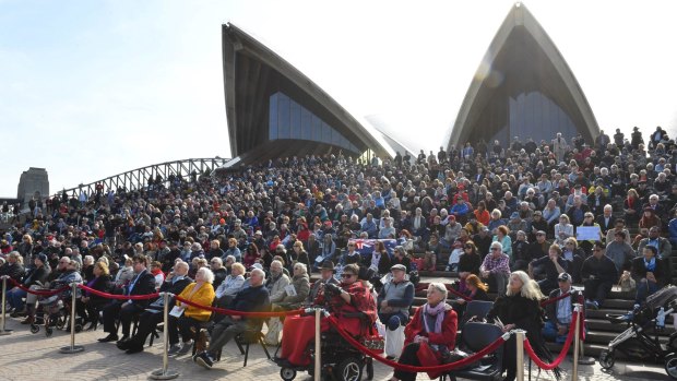 Hundreds on the Opera House steps for Bob Hawke's memorial service.