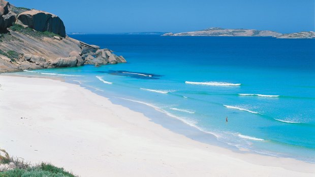 Couples may take long walks on the Esperance beaches.