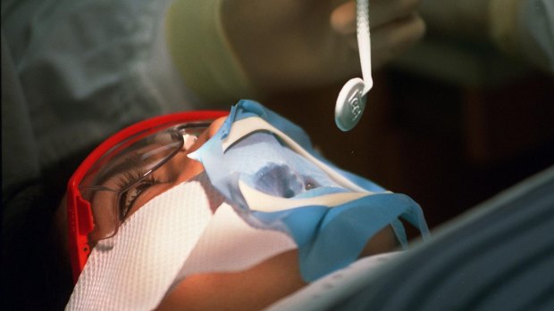 Dentists in the public system will strike for 30 minutes on Wednesday. 