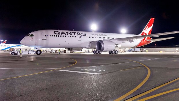 Qantas was forced to delay its direct Perth to London flight for the second time this month. 