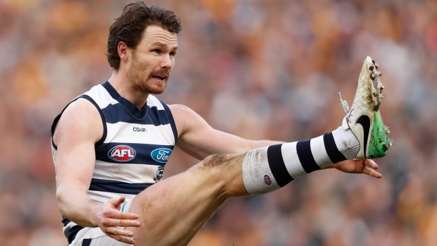 Patrick Dangerfield boots through the ball last year.