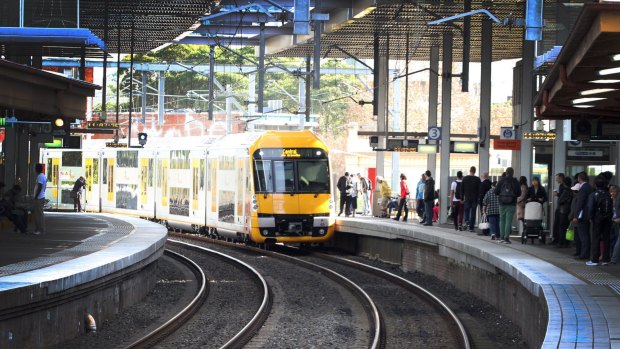 Commuters experienced major delays to services on the T1 Western line during the morning peak.