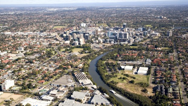 A new report calls for a sweeping overhaul of the structures governing Sydney's urban development.