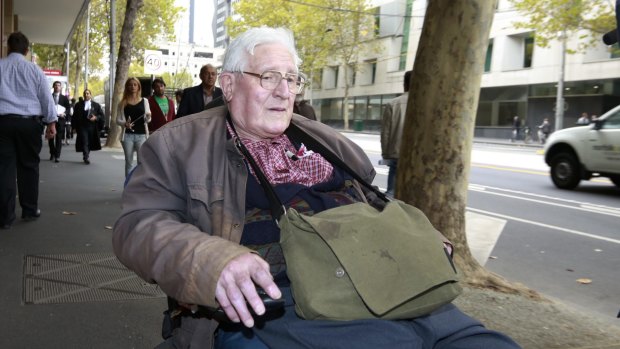 Robert Whitehead outside Melbourne Magistrates Court in 2015. 