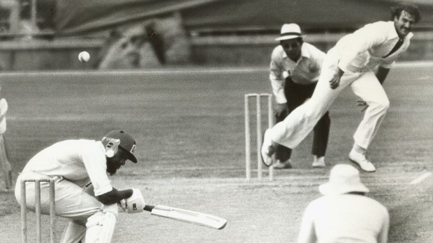 World Series Cricket. Denis Lillee bowls a bouncer to Andy Roberts.