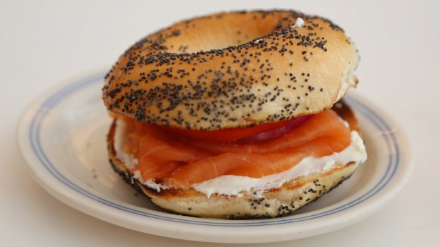 Smoked salmon is a likely source of recent listeriosis cases.