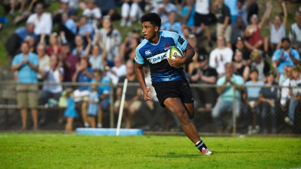 The Brumbies have signed Kurtley Beale's understudy at the Waratahs Irae Simone. 