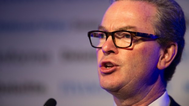 Labor has said no to Christopher Pyne's idea of electronic voting for MPs.