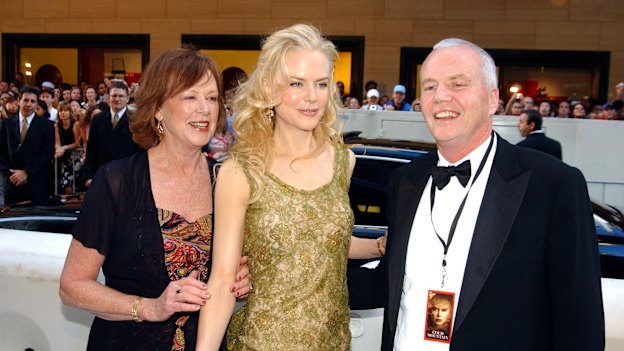 Nicole Kidman in 2003 at the Sydney premiere of her film Cold Mountain, with her mother Janelle and her father Antony, who died of a heart attack in 2014. 