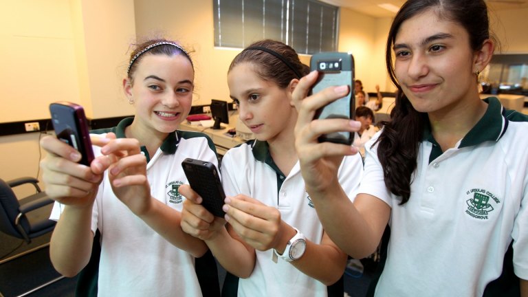 Dramatic results after school's mobile phone ban, St George & Sutherland  Shire Leader