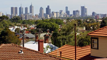 Inner-city Australia is swinging strongly to the political left.