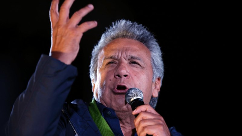 Ecuadorean President Lenin Moreno has looked for ways to remove Julian Assange from the London embassy.