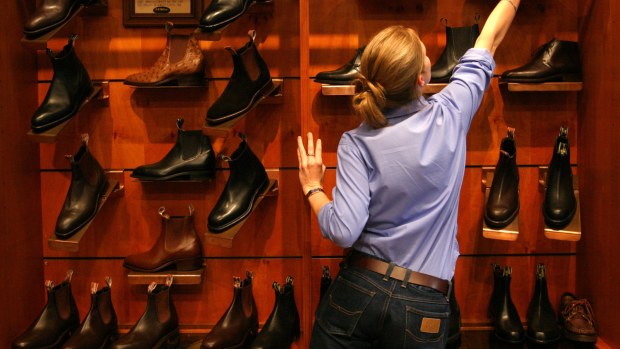 RM Williams earnings to more than triple by 2024 bidders told