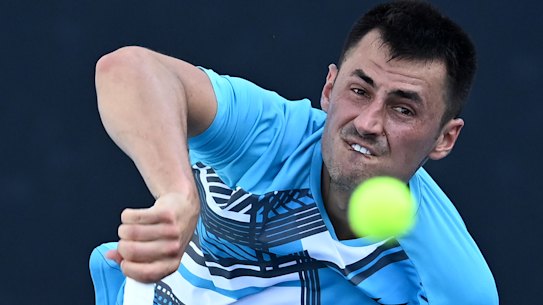 Bernard Tomic lost in straight sets to Denis Sha