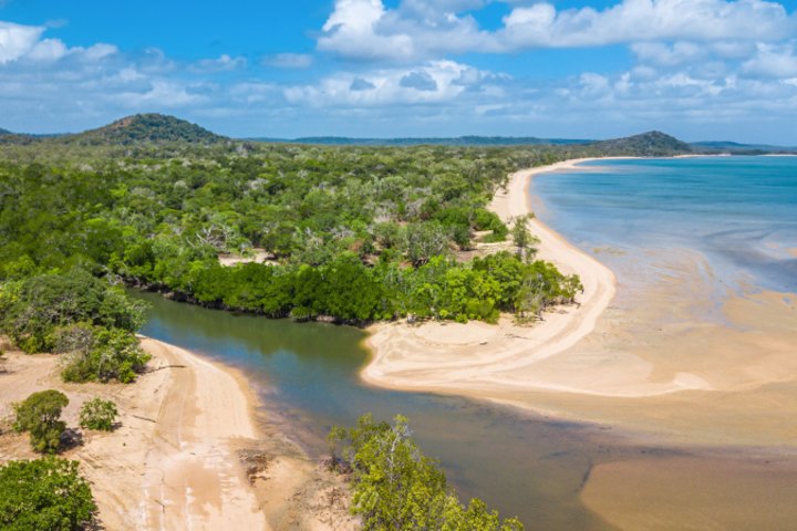 Utingu offers 88ha of unspoilt wilderness  and 2km of white-sand beaches.
