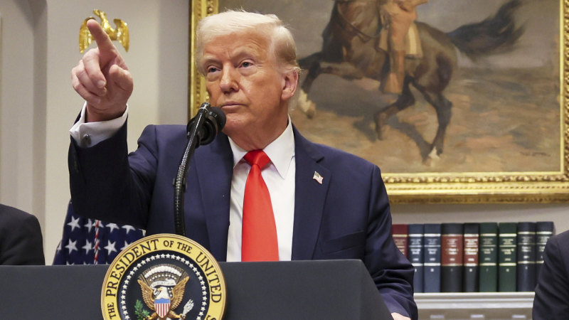 Trump pauses Ukraine military aid days after Zelensky meeting