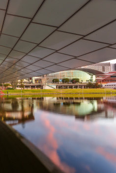 阿德莱德河岸区节日剧院