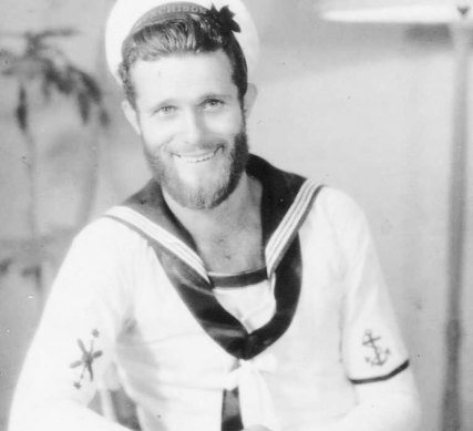 Fitzgerald followed in his father’s footsteps, joining the navy in 1946.